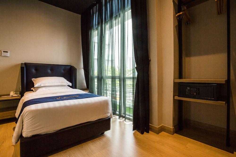 Manhattan Business Hotel Ttdi Kuala Lumpur Kültér fotó